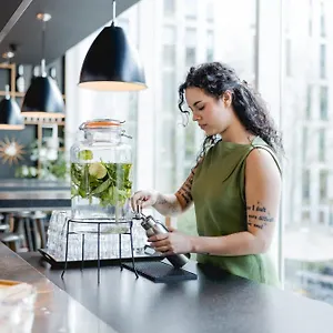 Citizenm Tower Of Отель